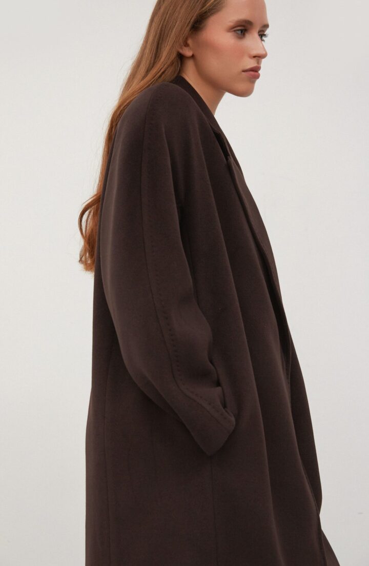 Пальто зі спущеним рукавом