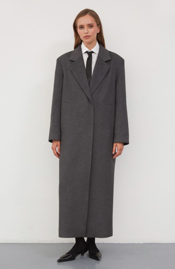 Пальто прямого крою в сірому