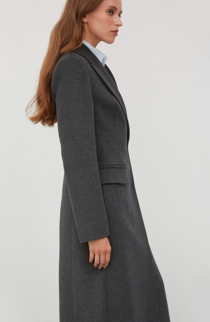 Пальто приталене в сірому