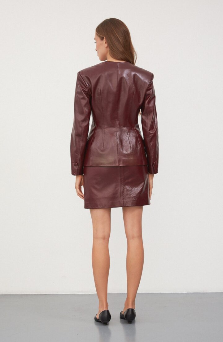 Шкіряний жакет приталеного крою