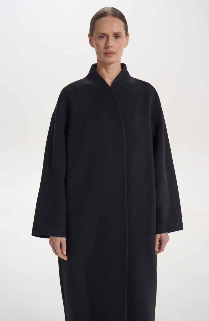 Пальто-кімоно чорне