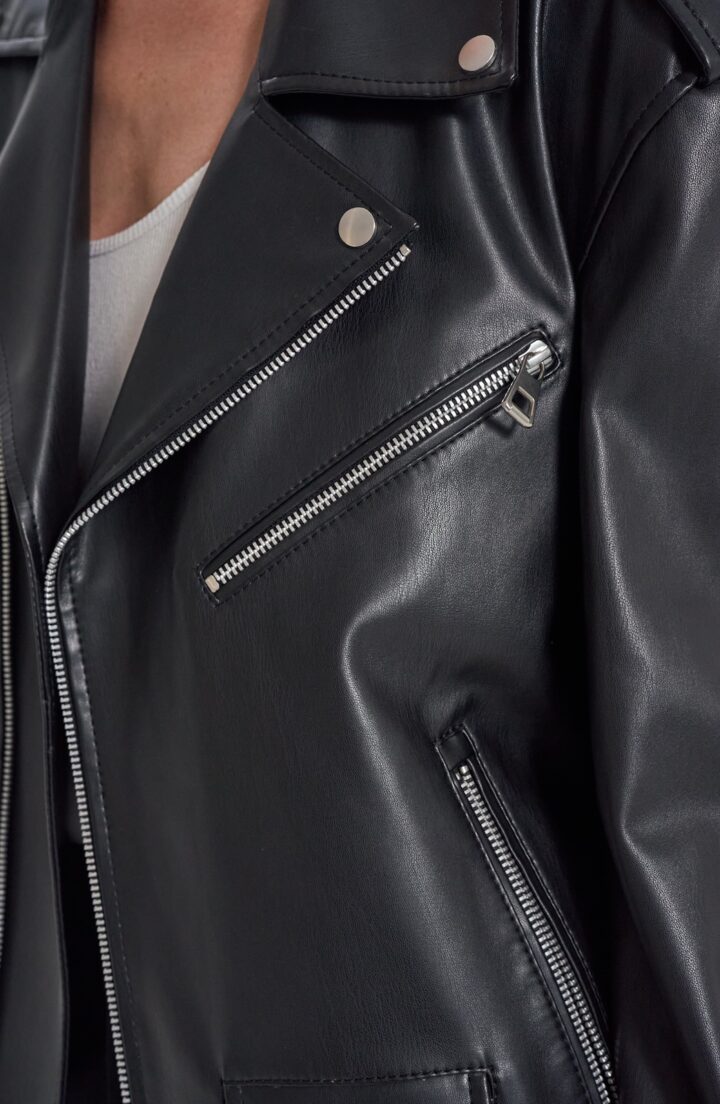 Куртка з веганської шкіри