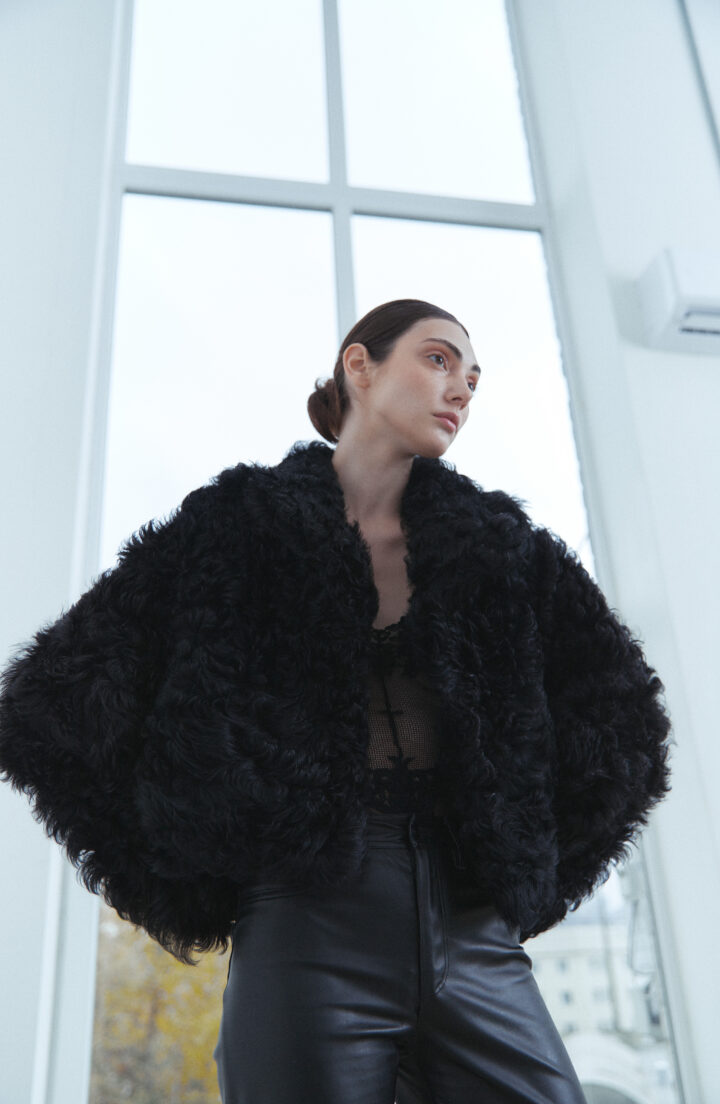 Шуба тиградо чорна